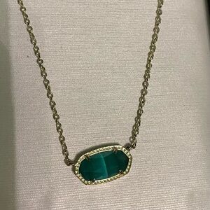 💚 Kendra Scott Emerald Birthstone Necklace – Gold Tone – May – Dainty